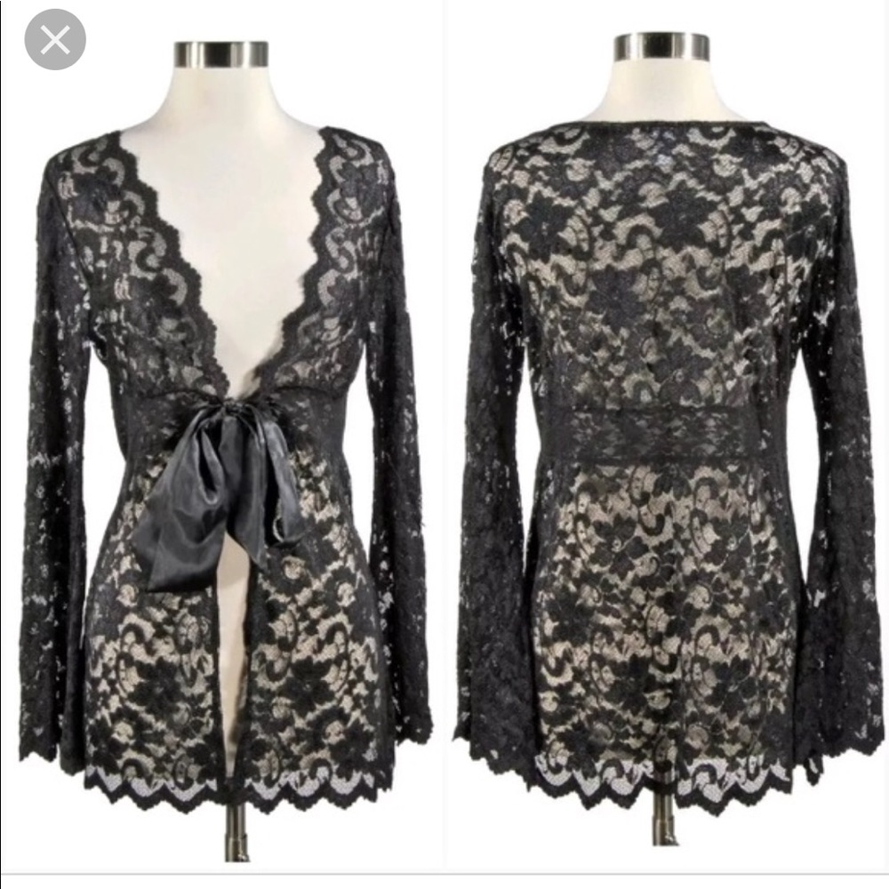 CAbi lace cardigan ♥️